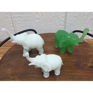 Vtg 3-4" Set Of 3 Natural White & Green Jade Elephant Statue Luck Feng Shui